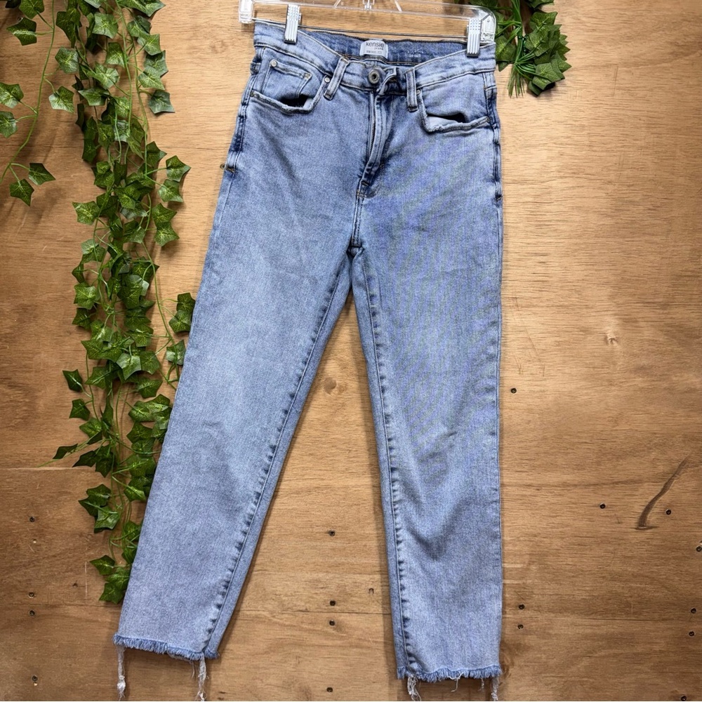 Kensie Light Wash High-rise Vintage Luxe Straight